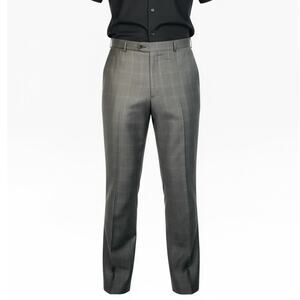 Roundtree & Yorke Easy Care Gray Plaid Pleated Cuffed Dress Slacks Size 33x32